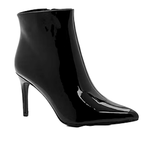 Shoes - Elegant Black Ankle Boots